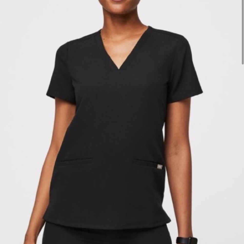 Figs Casma Three-Pocket Scrub Top - Picture 1 of 5